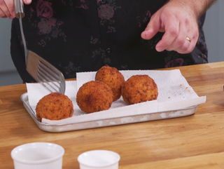 How to make scotch eggs