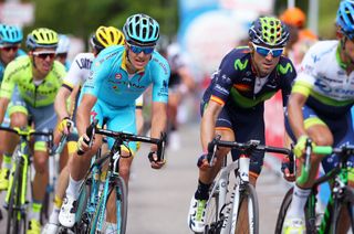 Alejandro Valverde (Movistar) in the middle of the GC bunch