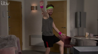 Coronation Street's Gary in hilarious workout gear