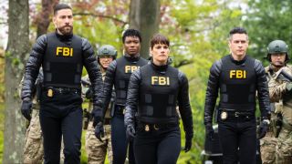 CBS&#039; FBI team in vests in Season 6 finale