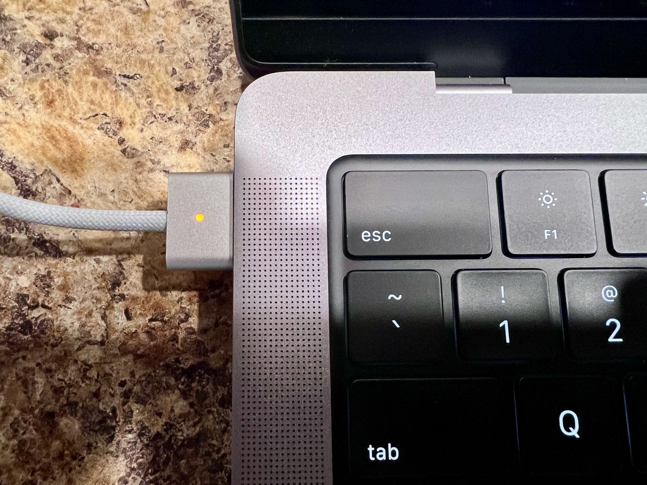 2021 MacBook Pro Magsafe