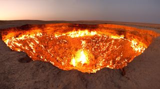 This collapsed cavern has been burning for over 45 years. Image: Tormod Sandtorv CC BY-SA 2.0