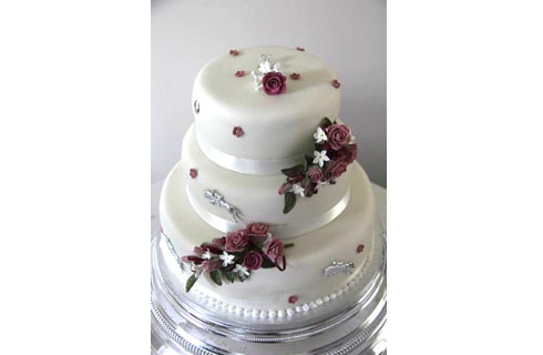Richard and Kayley Woollacott wedding Cake