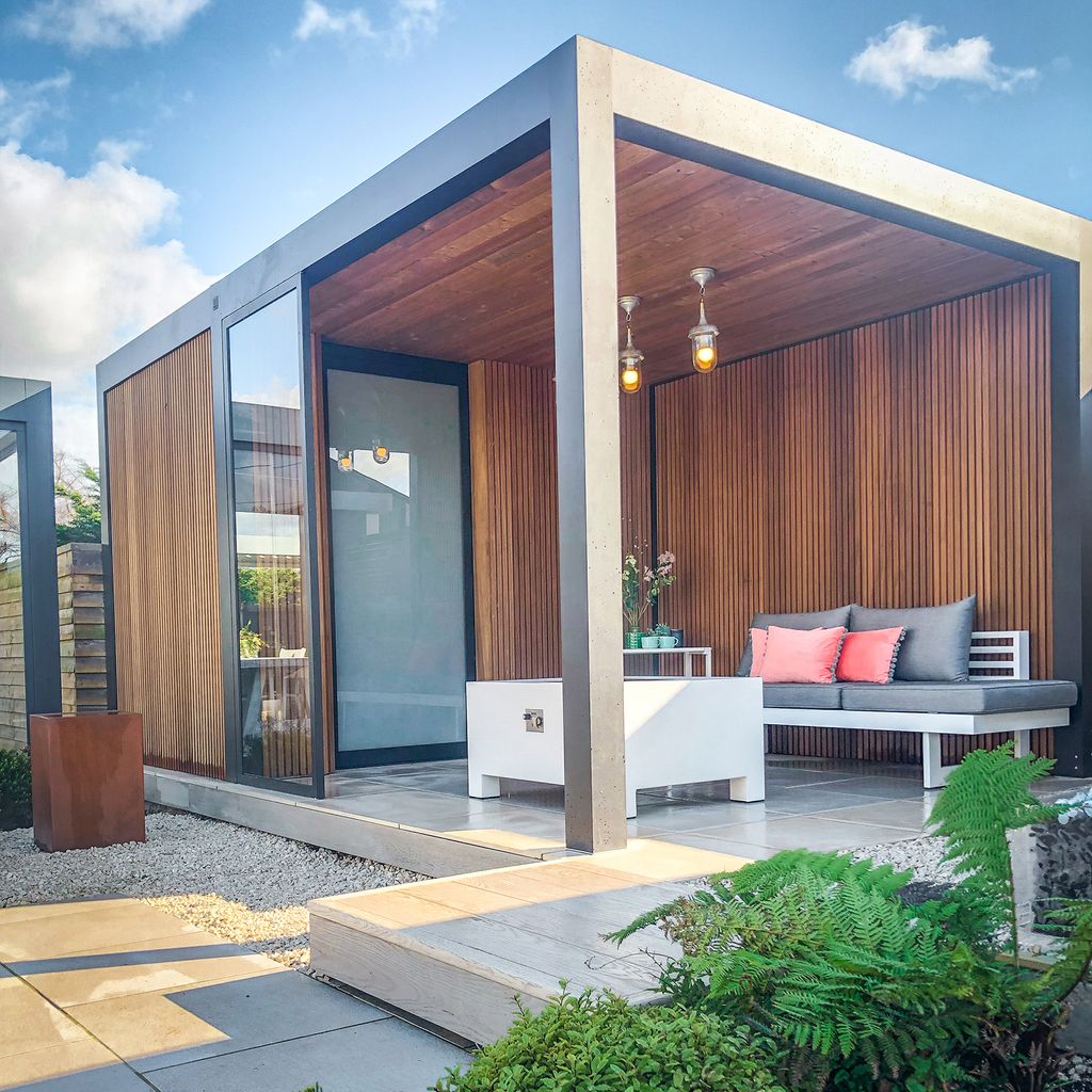 Patio Cover Ideas: Stylish Ways to Shade Your Seating Space | Homebuilding
