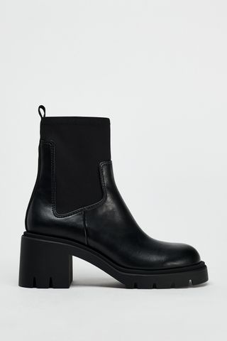 Neoprene-Effect Chelsea Boots