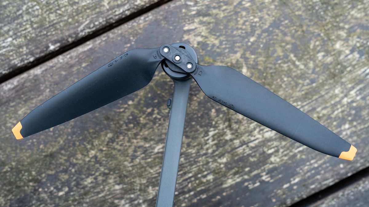 DJI Mavic 3 Classic_Propeller close up