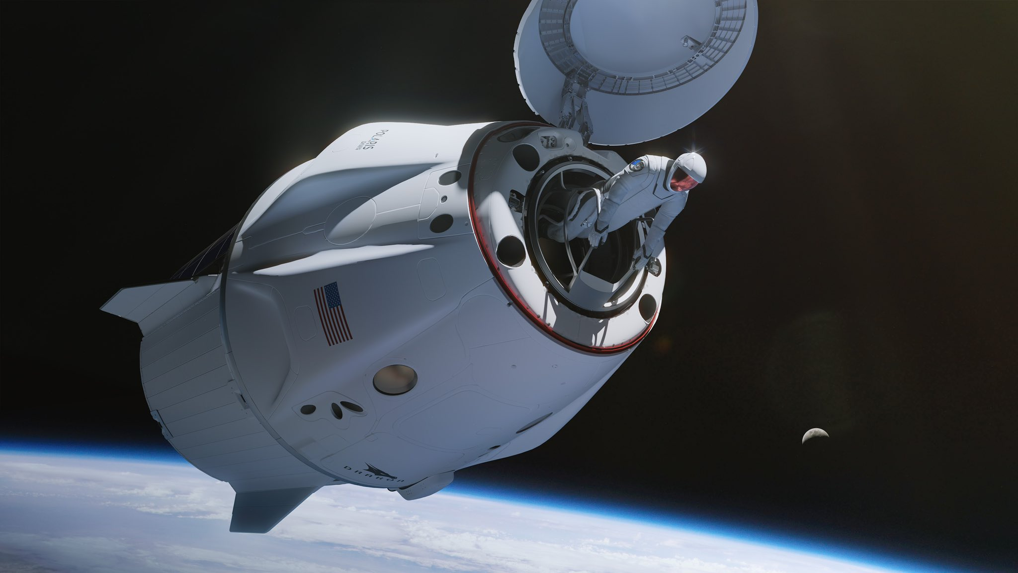 Une capsule blanche dans l’espace, au-dessus de la Terre.  Une personne vêtue d’une combinaison spatiale blanche semble sortir de la capsule.