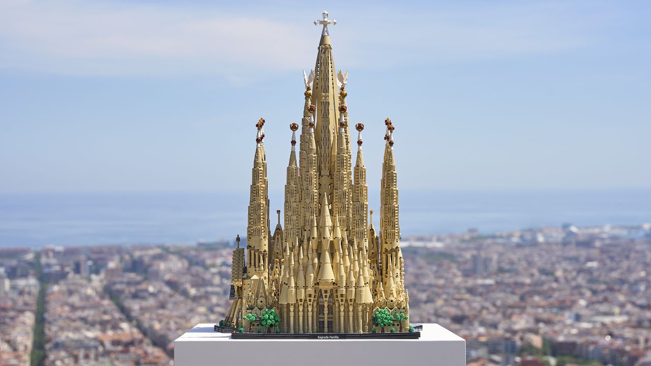 Lego Architecture reaches its apotheosis in this massive model of the Sagrada Família
