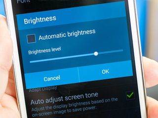 Galaxy S5 display brightness
