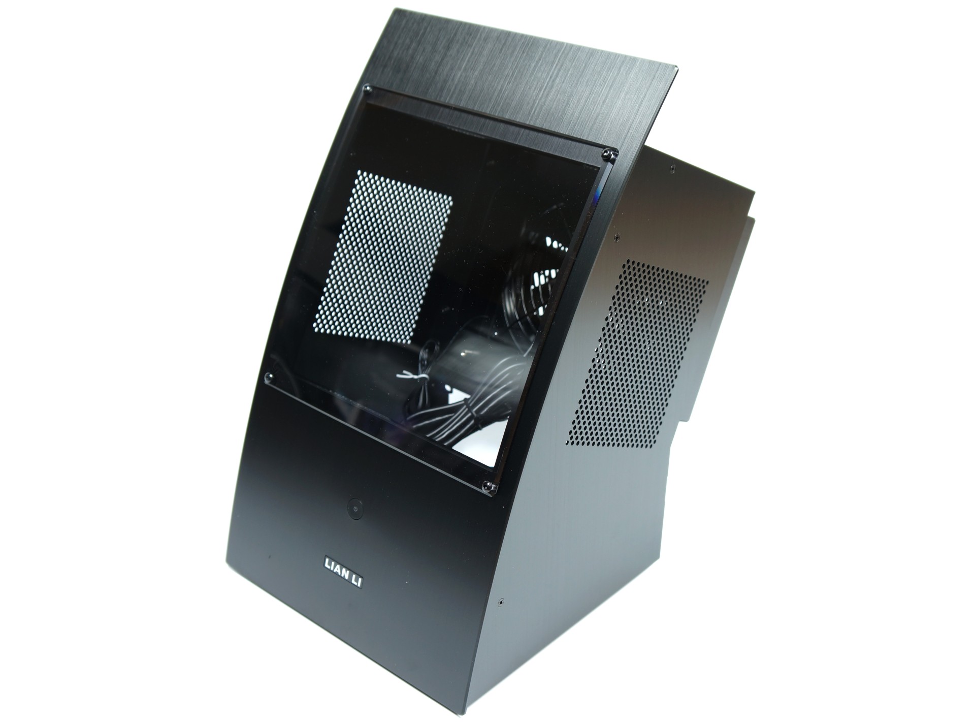 Обзор lian li. Lian li PC-q30. Lian li Mini x Black.