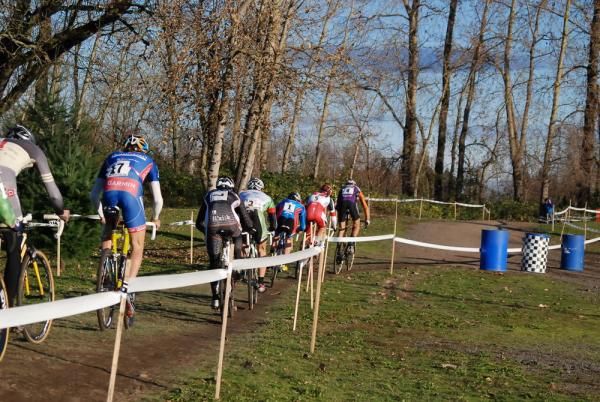 Ryan Trebon leads at the start of lap one, followed by Todd Wells, Tim Johnson, Jeremy Powers, Geoff Kabush and Danny Summerhill.
