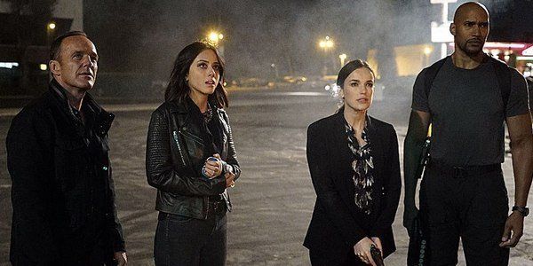 Why Agents Of S.H.I.E.L.D. Will Have Multiple Arcs In Season 5 ...