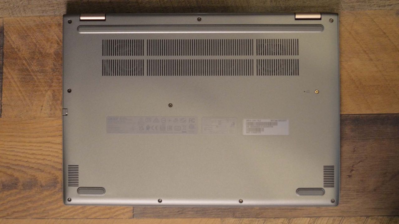 An Acer Spin 5 (2022) on a wooden deskl