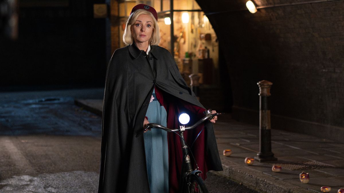 Trixie Aylward (HELEN GEORGE) in Call the Midwife season 13