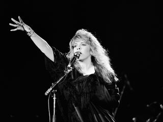 Stevie Nicks - Edge Of Seventeen