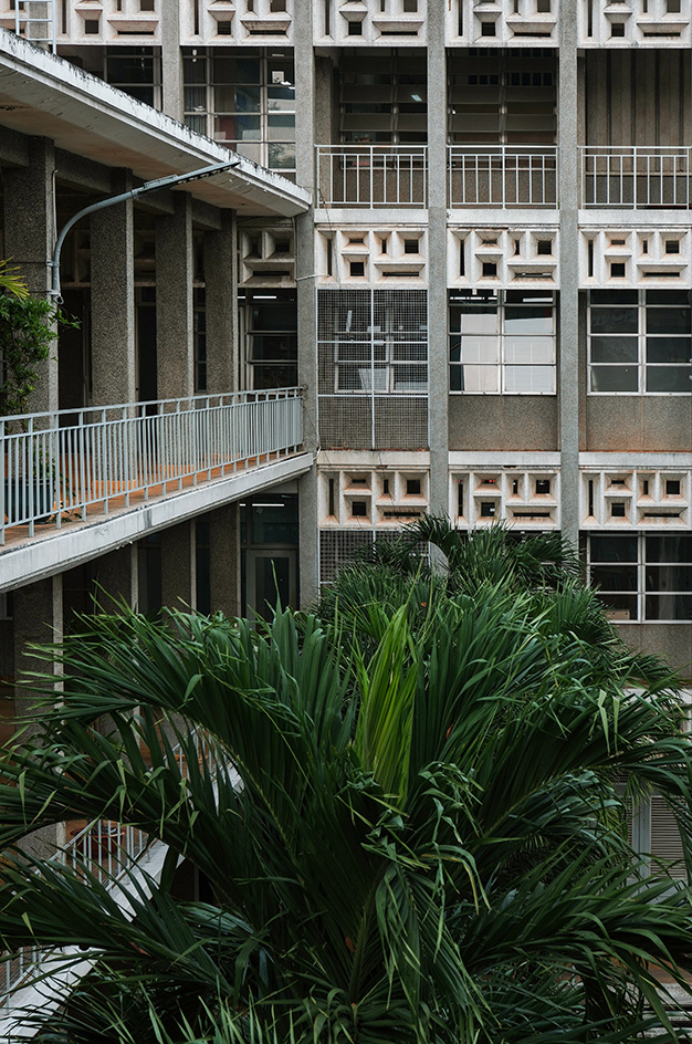 Vietnamese modernist architecture, University of Medicine and Pharmacy by Ng&amp;ocirc; Vi&amp;#7871;t Th&amp;#7909;