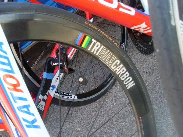 The team are running the Vision TriMax carbon wheels with Continental tires.