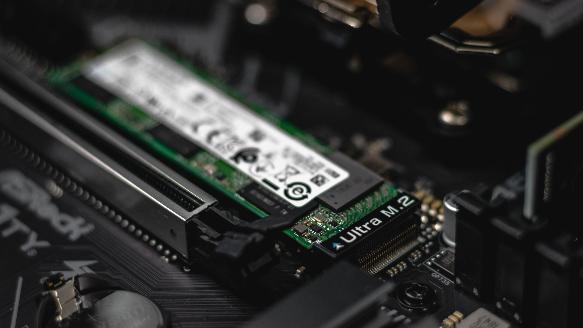 Understanding the differences between enterprise and client SSDs