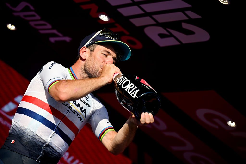 ROME ITALY MAY 28 Mark Cavendish of The United Kingdom and Astana Qazaqstan Team celebrates at podium as stage winner during the 106th Giro dItalia 2023 Stage 21 a 126km stage from Rome to Rome UCIWT on May 28 2023 in Rome Italy Photo by Stuart FranklinGetty Images
