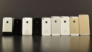 iPhone 6 in 4.7 and 5.5-inch mockups get snapped
