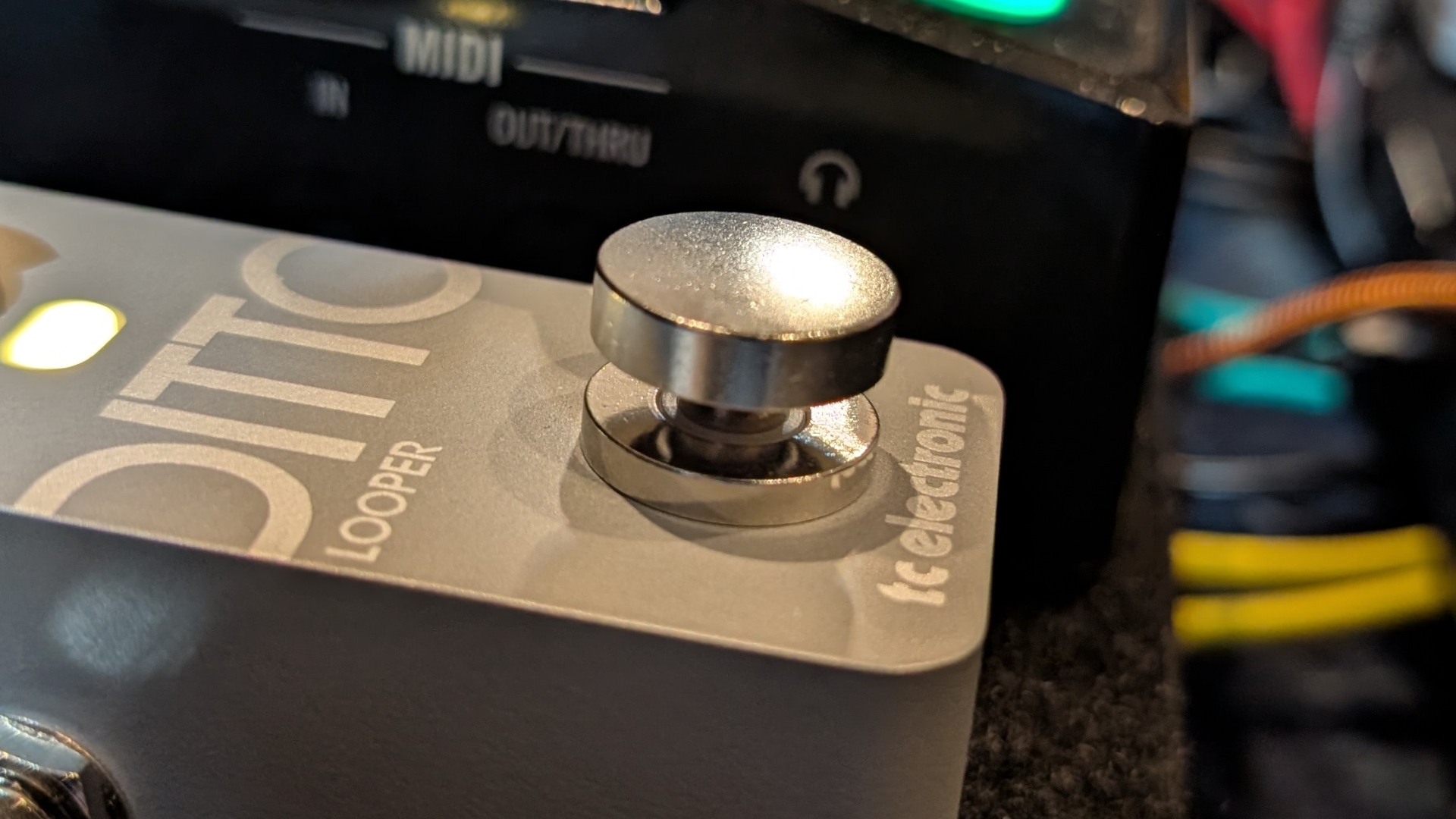 A close up of the wide footswitch on the TC Electronic Ditto 2 looper pedal