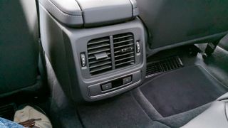 Audi e-tron GT back seat air vents