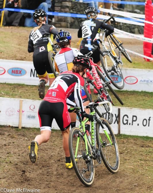 Crystal Anthony (Cyclcorossworld.com) chasing Kemmerer, Anderson, and Van Gilder