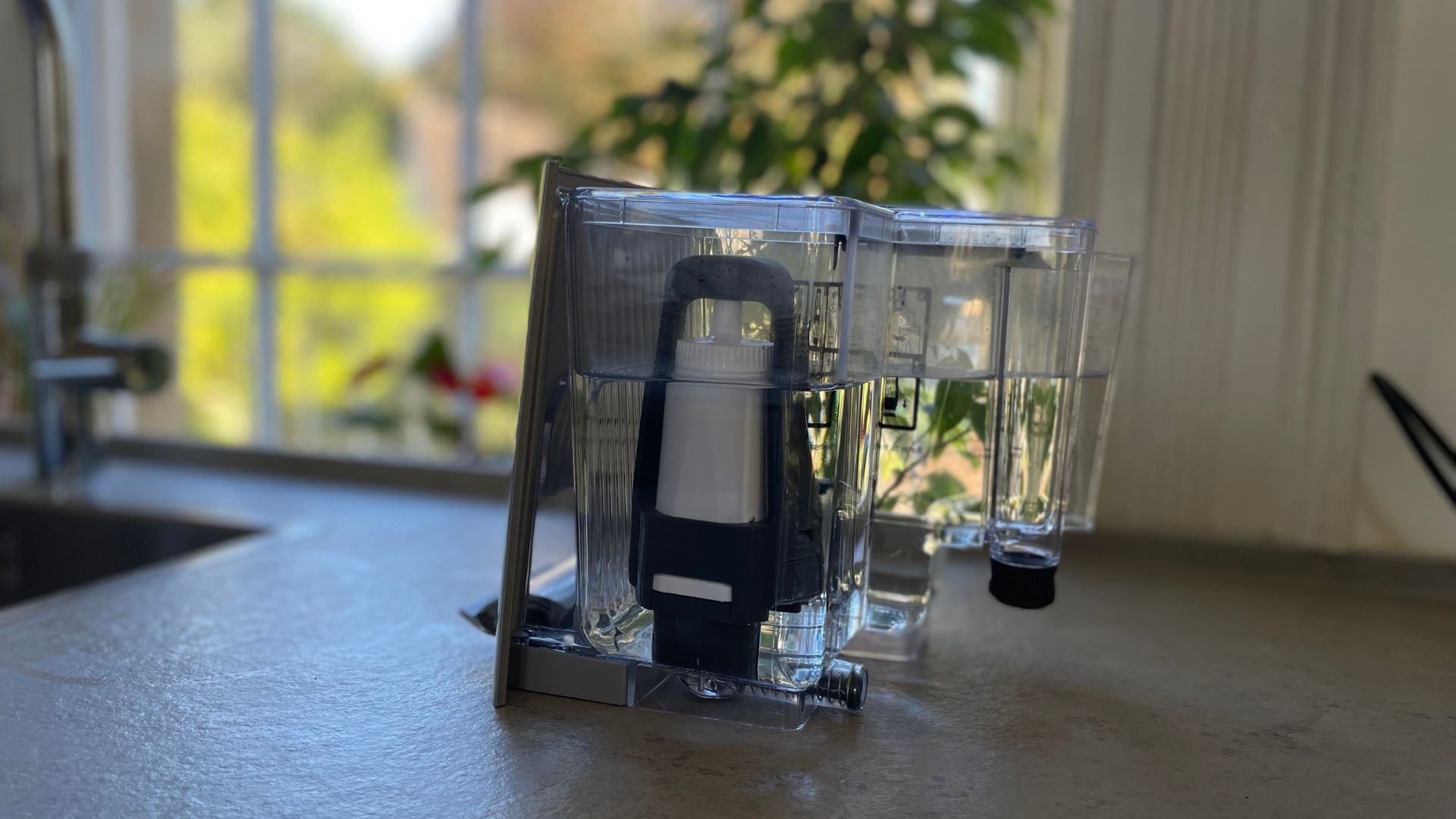 The water reservoir made in the Sage Oracle Jet