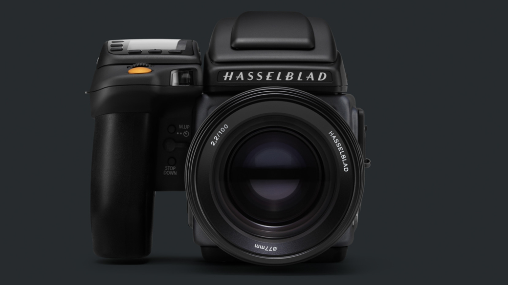 DSLR cameras are dead – even Hasselblad is switching to mirrorless