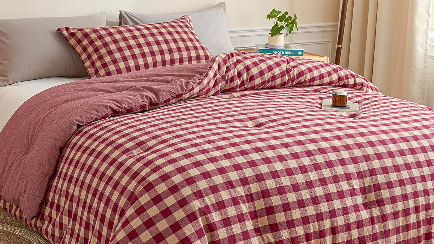 Cyusri Cotton Plaid Twin Comforter Set in Red and Cream