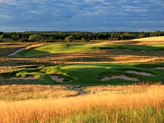 Erin Hills Hole By Hole Golf Guide: Hole 9