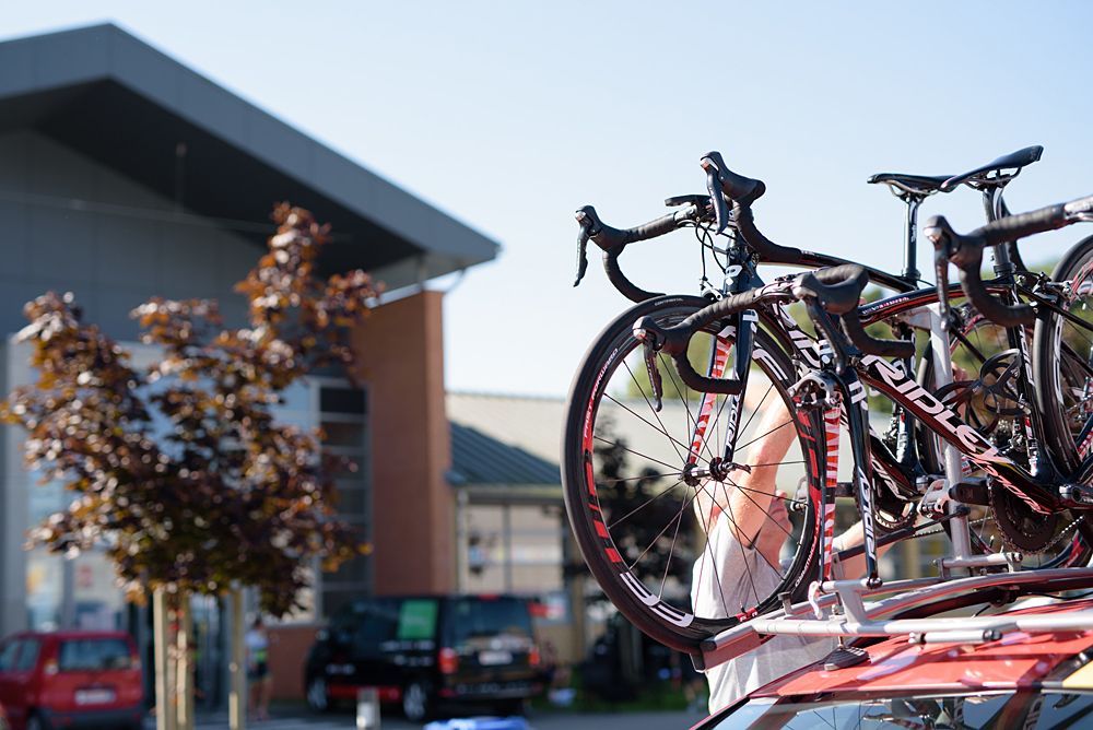 Race preparations in Lierde at the 108 km Stage 2 of the Lotto Belgium Tour 2016