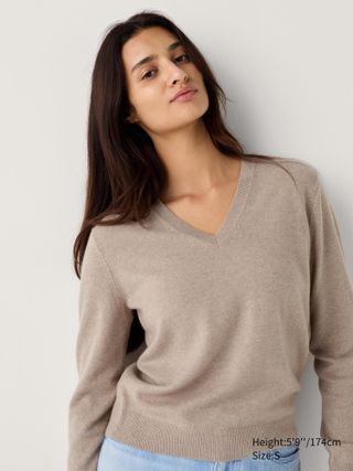 100% Cashmere V Neck Jumper