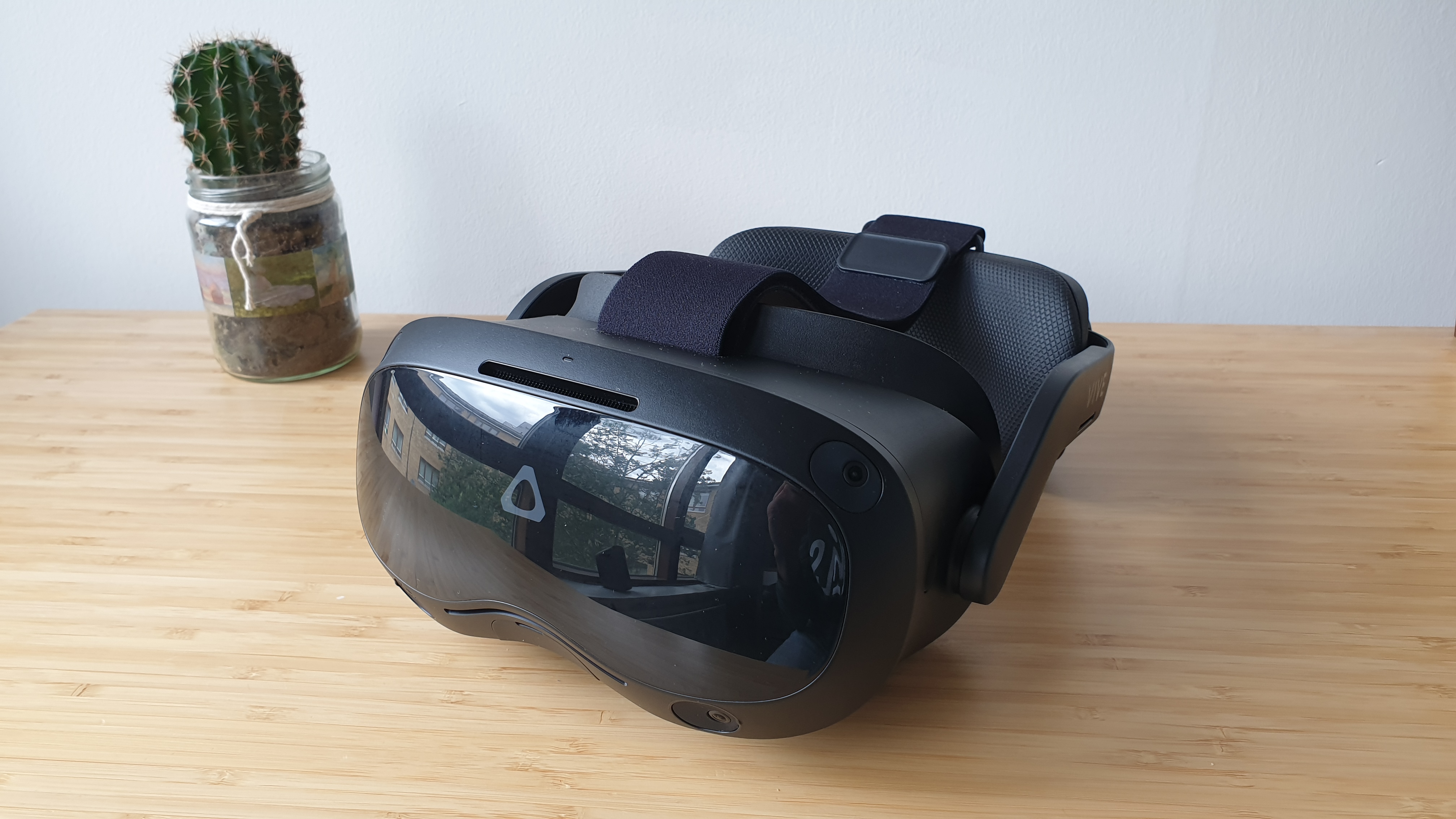 HTC Vive Focus 3