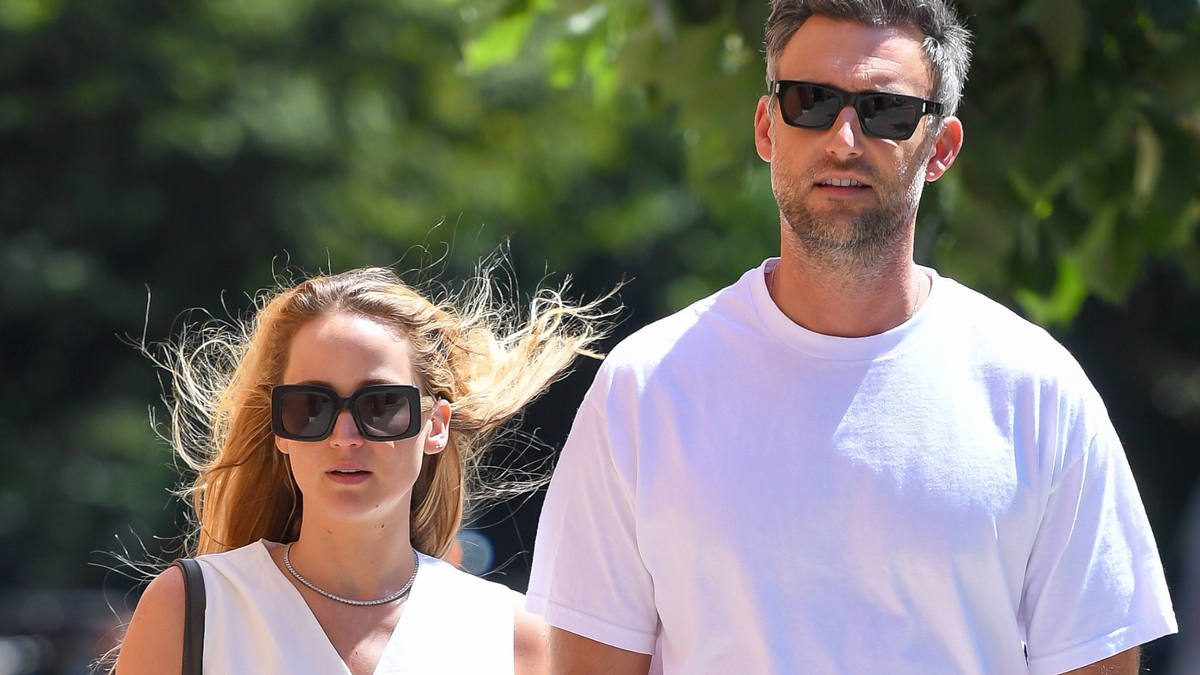 Jennifer Lawrence Shows Off Rare PDA With Husband After Announcing Pregnancy