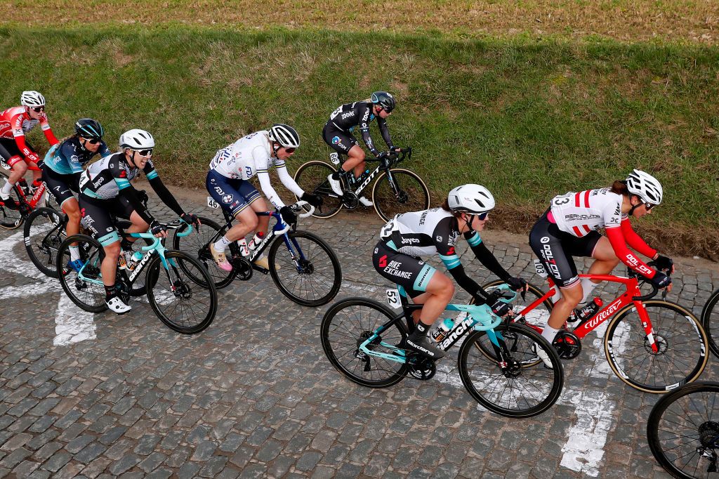 Team BikeExchange Women 2021