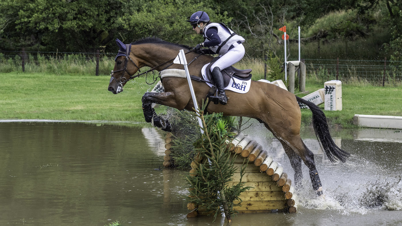 Laura-Collett-riding-London-52-XC.jpg