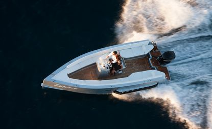 Iguana Yachts