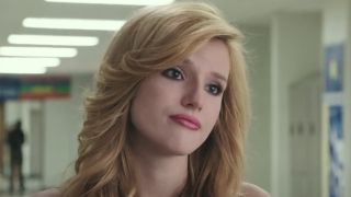 Bella Thorne pursing her lips in The DUFF