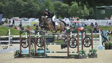 Foudre F and David Simpson on their way to Bolesworth grand prix glory.
