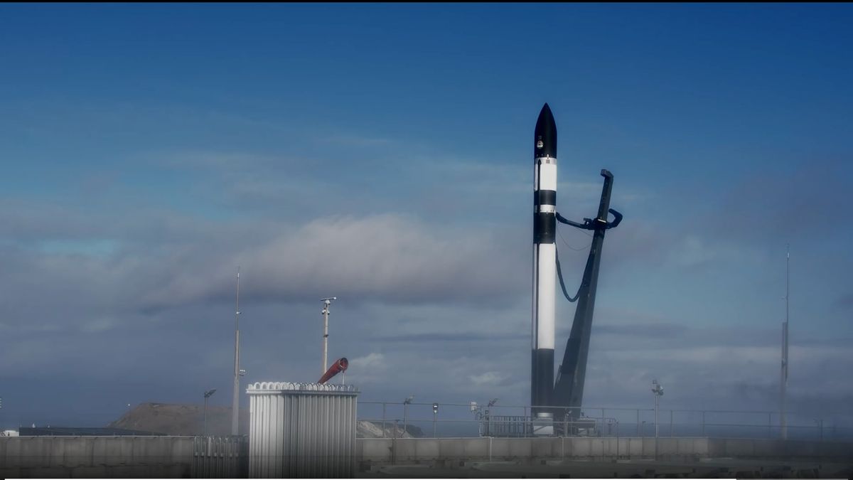Rocket Lab aborts launch of Japanese Earth-observing radar satellite at last second
