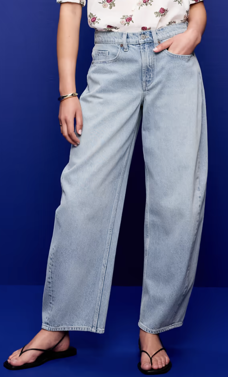 Old Navy, The Arc Mid-Rise Barrel Jeans