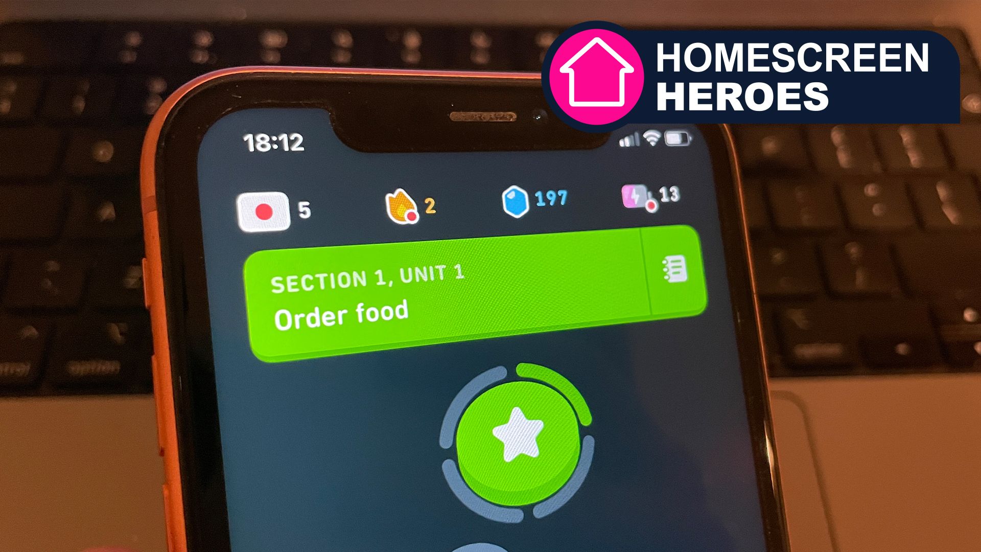 Saya tidak pernah mengira belajar bahasa bisa menyenangkan dan membuat ketagihan sampai saya menemukan Duolingo