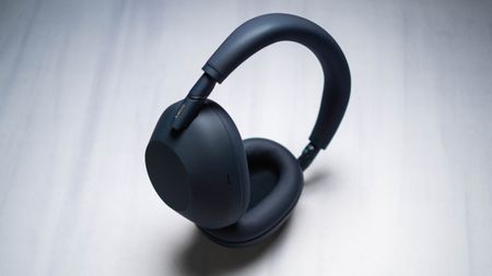 Sony WH-1000XM6 testing on Android Central