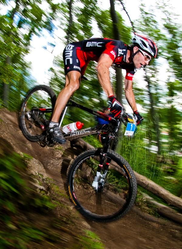 Moritz Milatz (BMC) descends