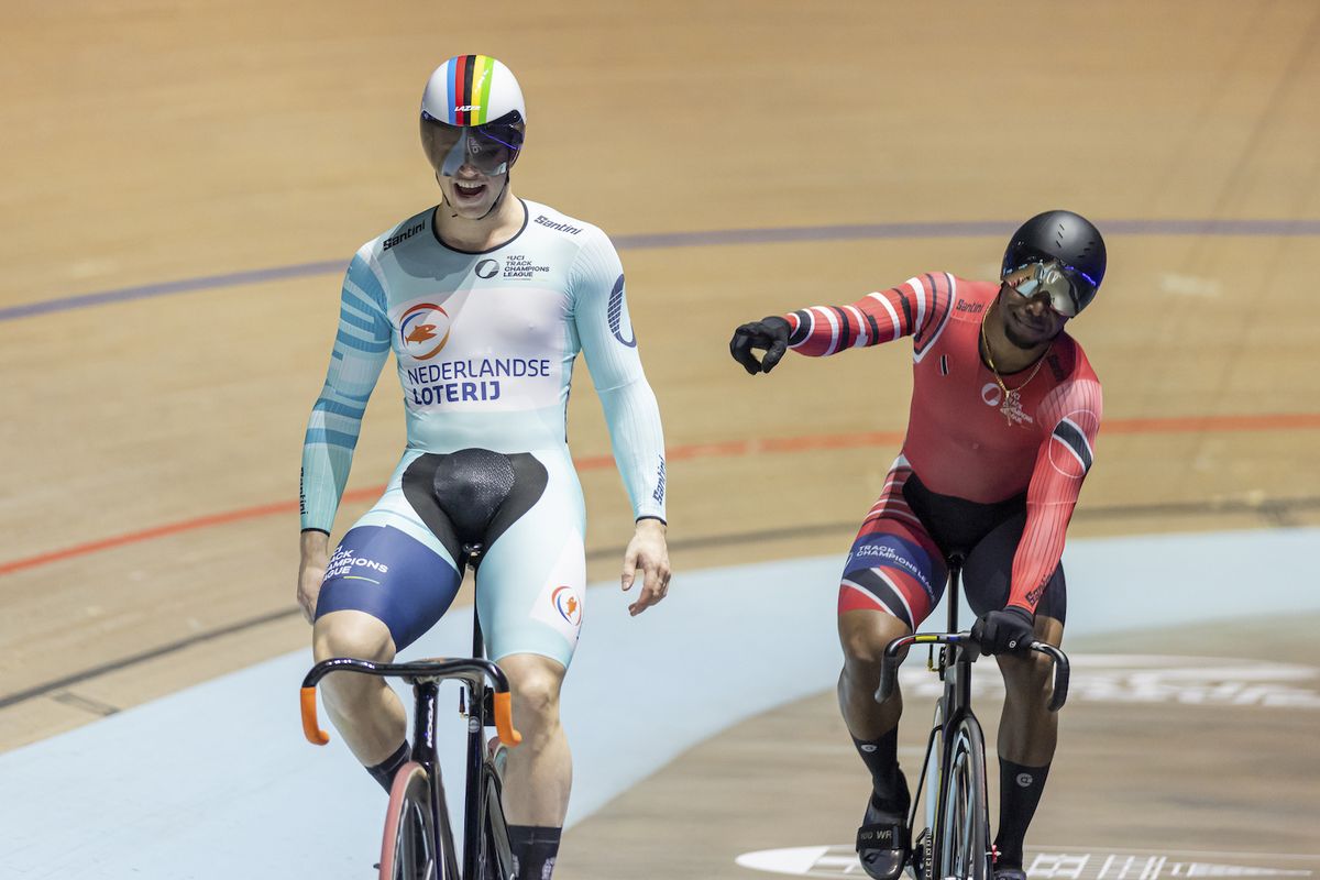 Nicholas Paul recognises Harrie Lavreysen as winner in men's Sprint final