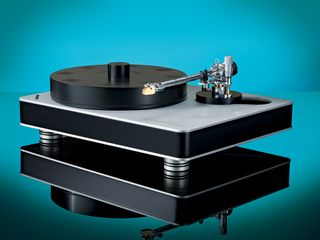Dr Feickert Analogue Woodpecker turntable