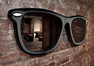 This sunglasses-shaped mirror is spec-tacular