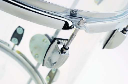 The lugs are Ludwig's familiar Classics.