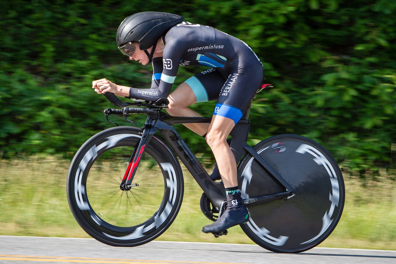 Scotti Lechuga (Hagens Berman-Supermint) heads out on course during the US time trial championship.